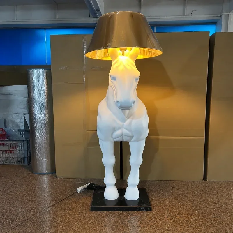 Light Luxury Horse Head Sculpture Wall Lamp Nordic Style Indoor Entrance Decorative Handicraft Ornament Floor Lamp for Villa