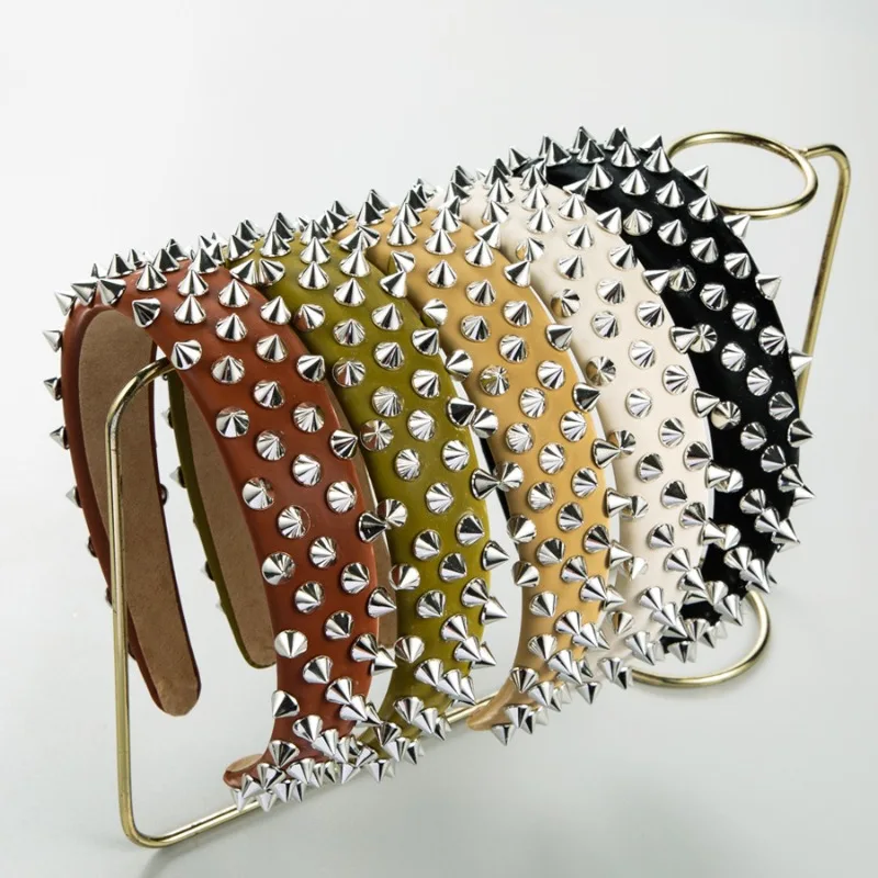 Image of Gotisches Nieten-Stachel-Stirnband im Punk-Rock-Stil für Frauen und Mädchen, Y2K EMO Party Halloween Konzert Statement Haaraccessoires