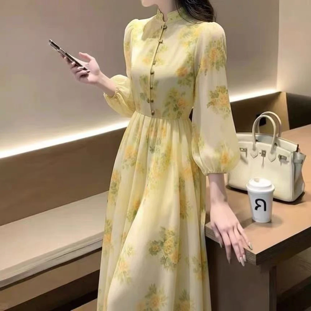 

New Chinese floral dress for women, beautiful and unique in spring and summer, high-end waist pinch holiday skirt