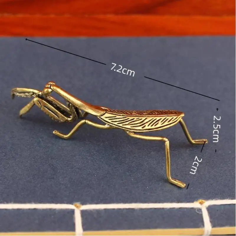 Messing-Mini-Insektenfiguren im Vintage-Antik-Finish mit aufwendigen Schnitzdetails für Heimdekoration, Schreibtischdekoration, Sammlerstücke und Geschenke. – Detail 3