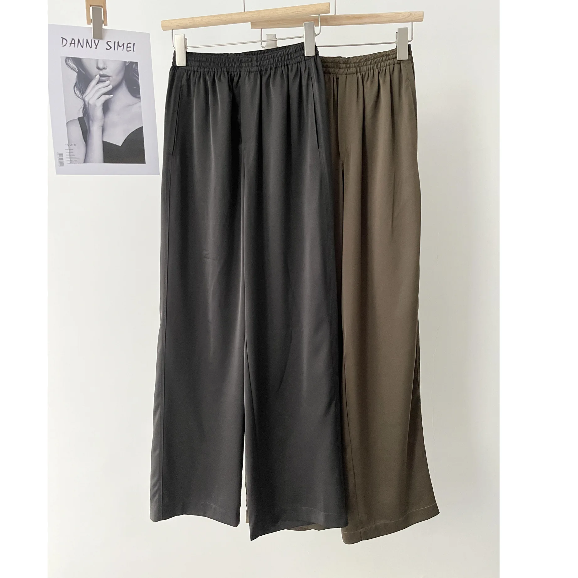 Mode d'été tempérament polyvalent élastique pendentif cuivre ammoniaque soie pantalons droits pantalons décontractés femmes 43b-0885