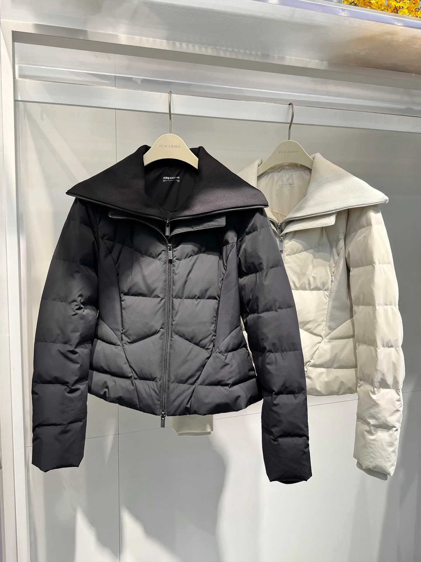 Kurtka puchowa damska Ele ort, nowość na zimę 2025, wyszczuplająca, z wysokim stanem, zapinana na zamek, kolorowa, do pracy, elegancka.