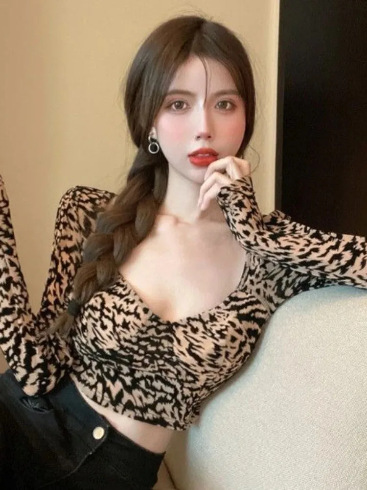 Women Leopard Print… - image