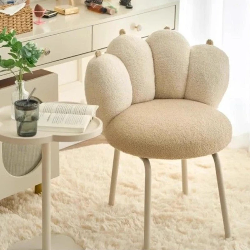 Silla de maquillaje de lana de cordero para sala de estar, sillón individual, relajante, estilo crema, tocador, taburete suave, silla giratoria para ordenador