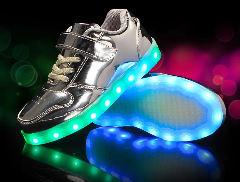 Children\'s Led Shoes Boys Girls Lighted Sneakers Glowing Shoes for Kid Breathable Casual Luminous Students bring light shoes Lar