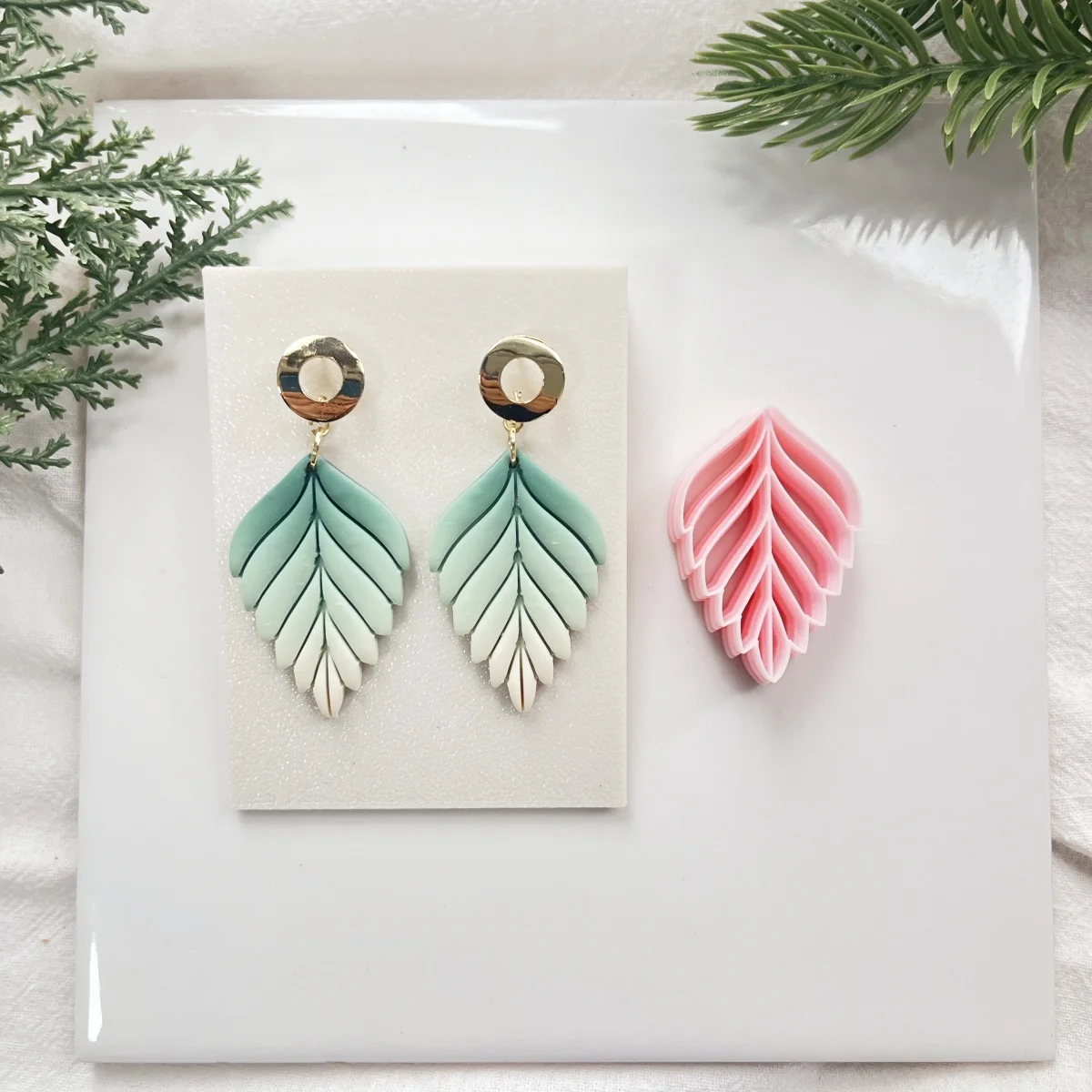 High Precision Leaf Pattern Polymer Clay Molds Set for DIY Crafting Tools - Plant-Inspired Design Earrings, Pendants, and Brooch