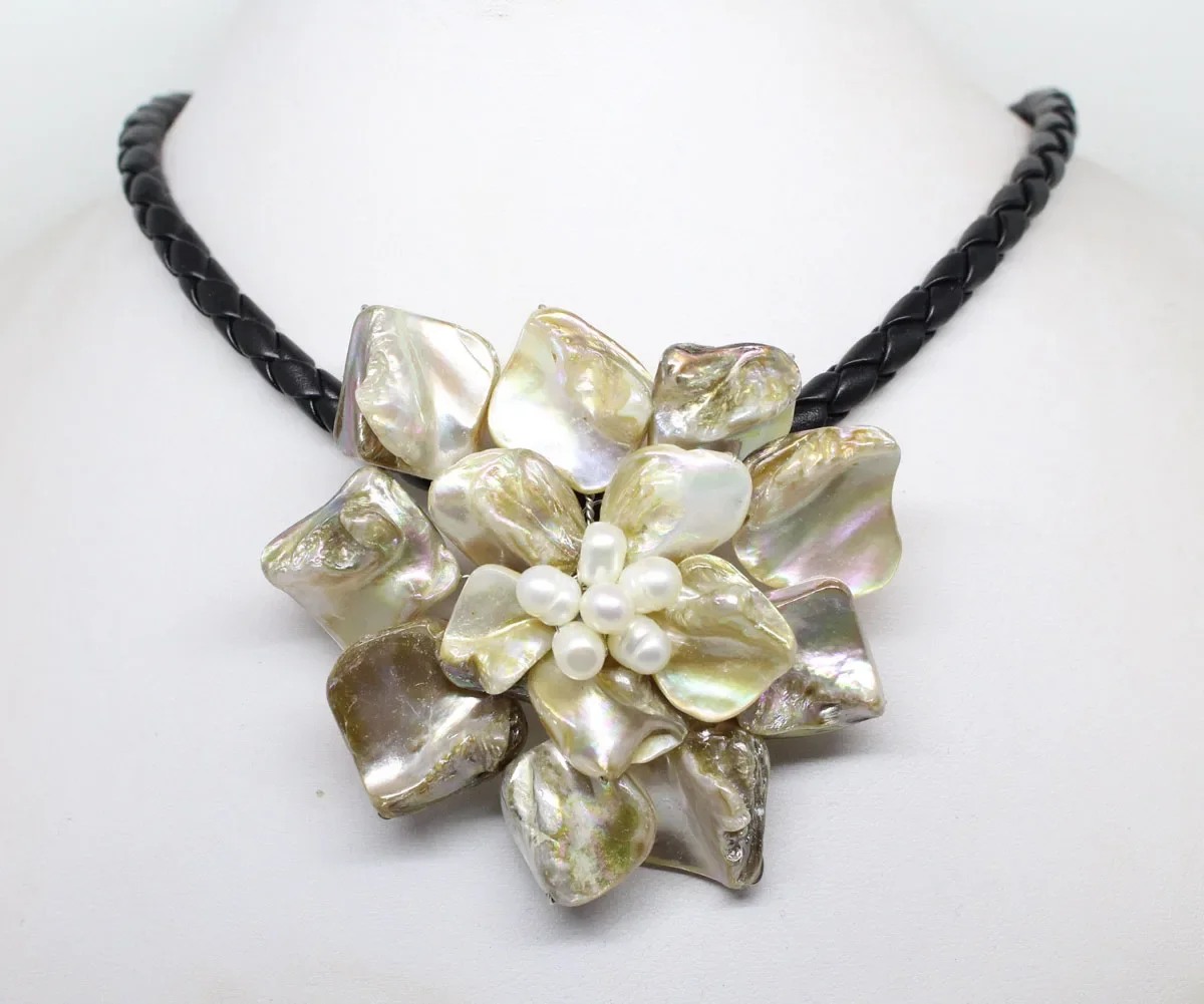 

Charm 70mm Flower Pendant Necklace 18inches Baroque Shell Mother of Pearl Handmade Choose Color
