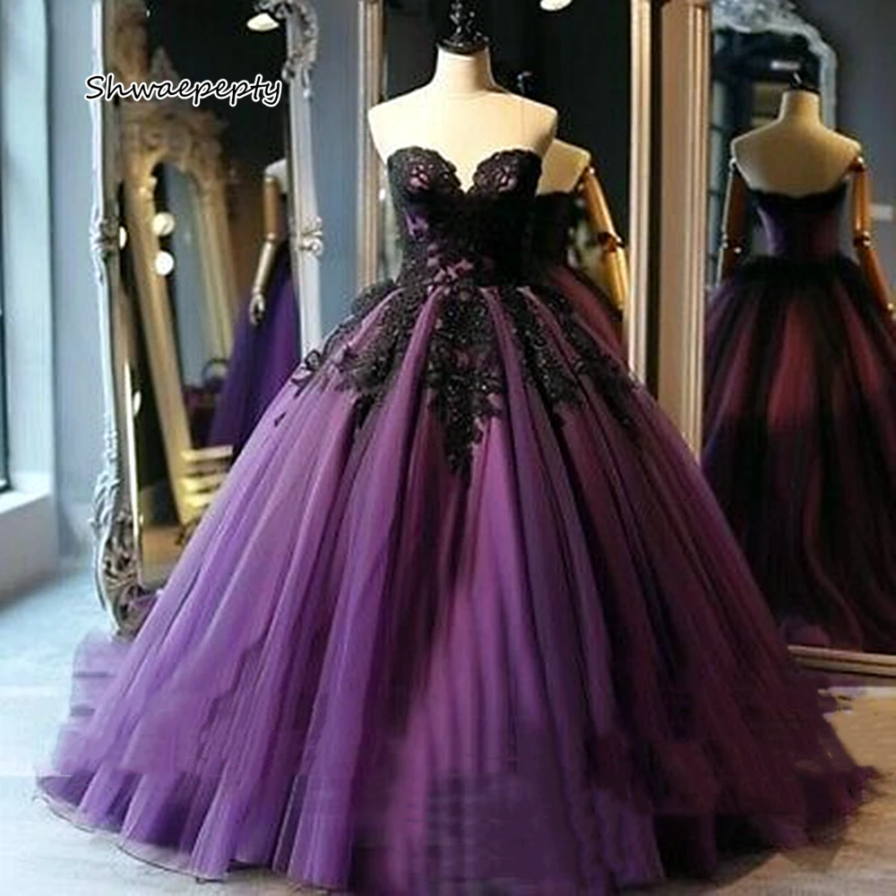 Strapless A-Line Purple Gothic Wedding Dresses Sleeveless Floor Length Corset Long Tulle Bridal Gowns Black Lace Appliques