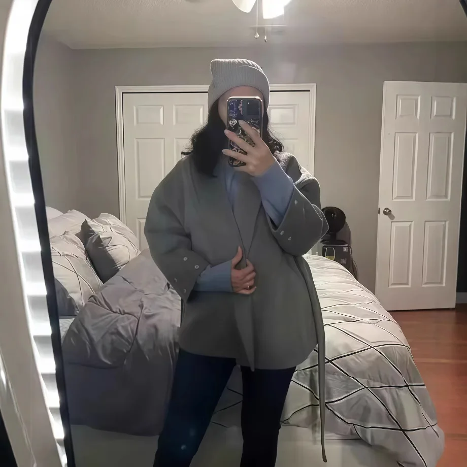 

2025 New Autumn and Winter Fashionable Casual Temperament Soft Loose Collar Solid Color Woolen Coat