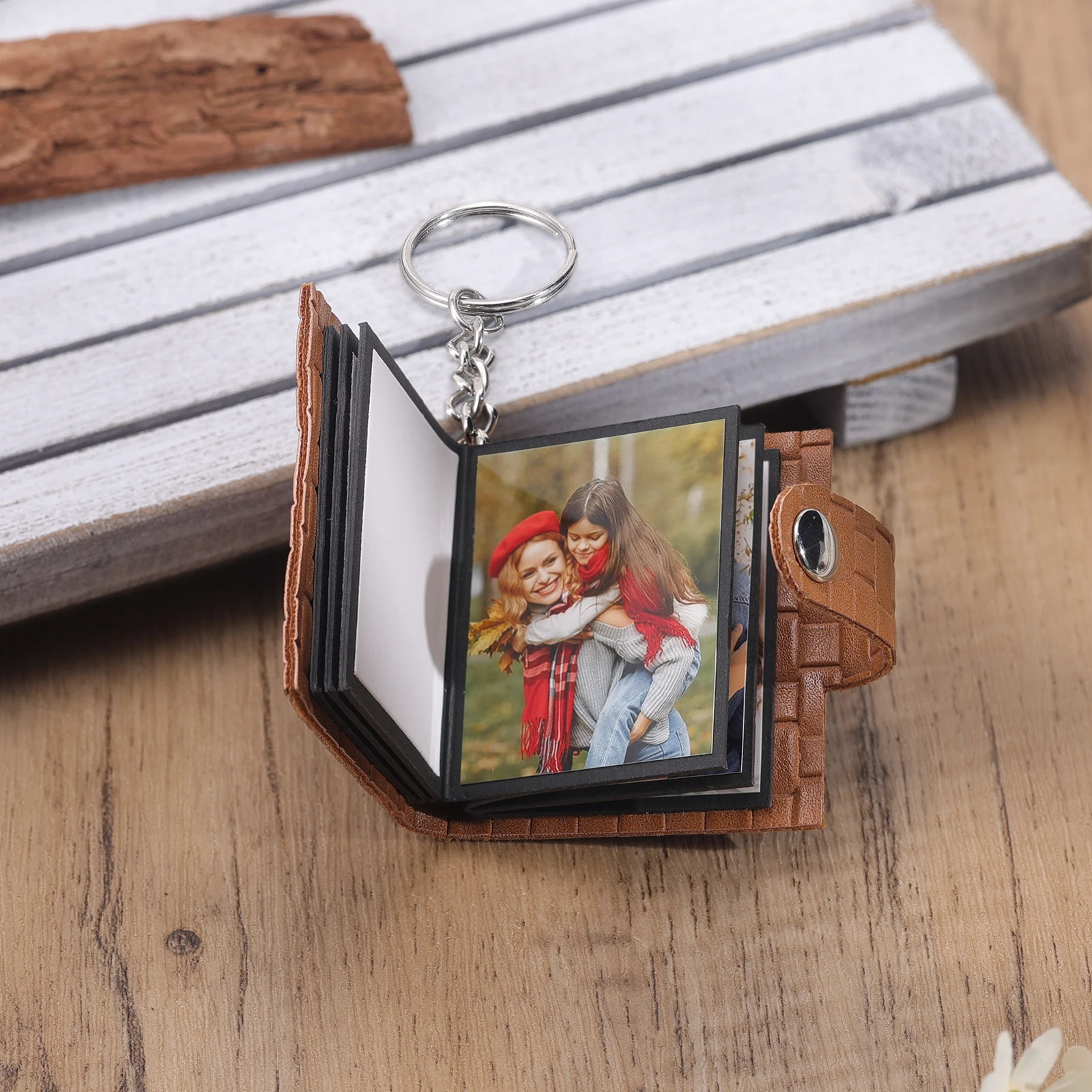 JewelOra Personalized C​ustom Photo Mini Album Keychains for Ladies Vintange Retro Style Brown Paper Picture Keyrings for Women