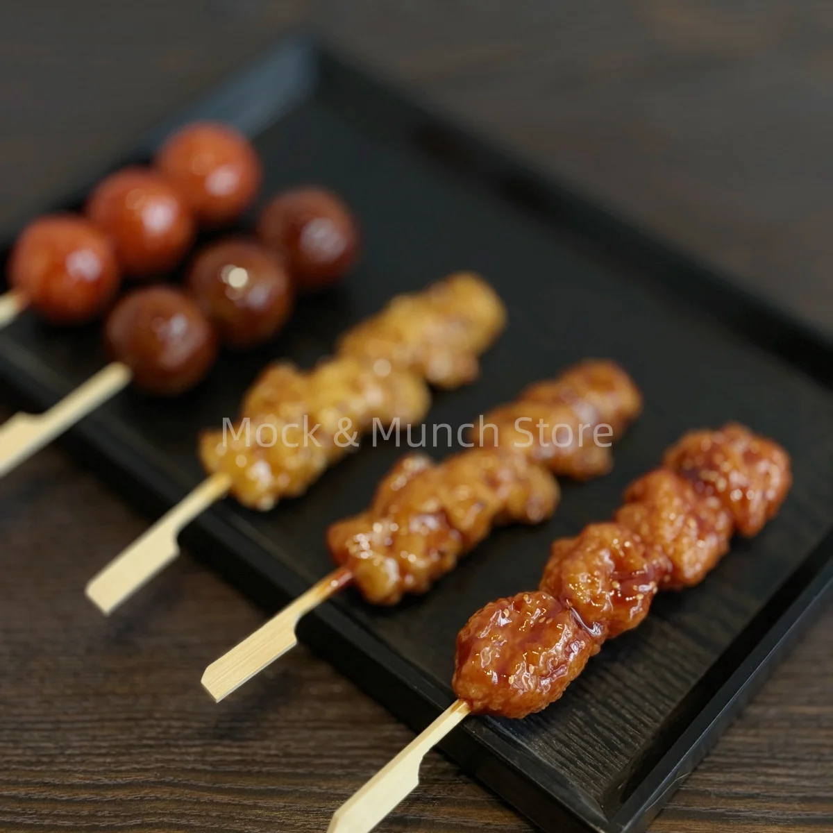 Juego de brochetas de yakitori falsas: modelos realistas de bolas de teriyaki y pollo, accesorios de comida japonesa