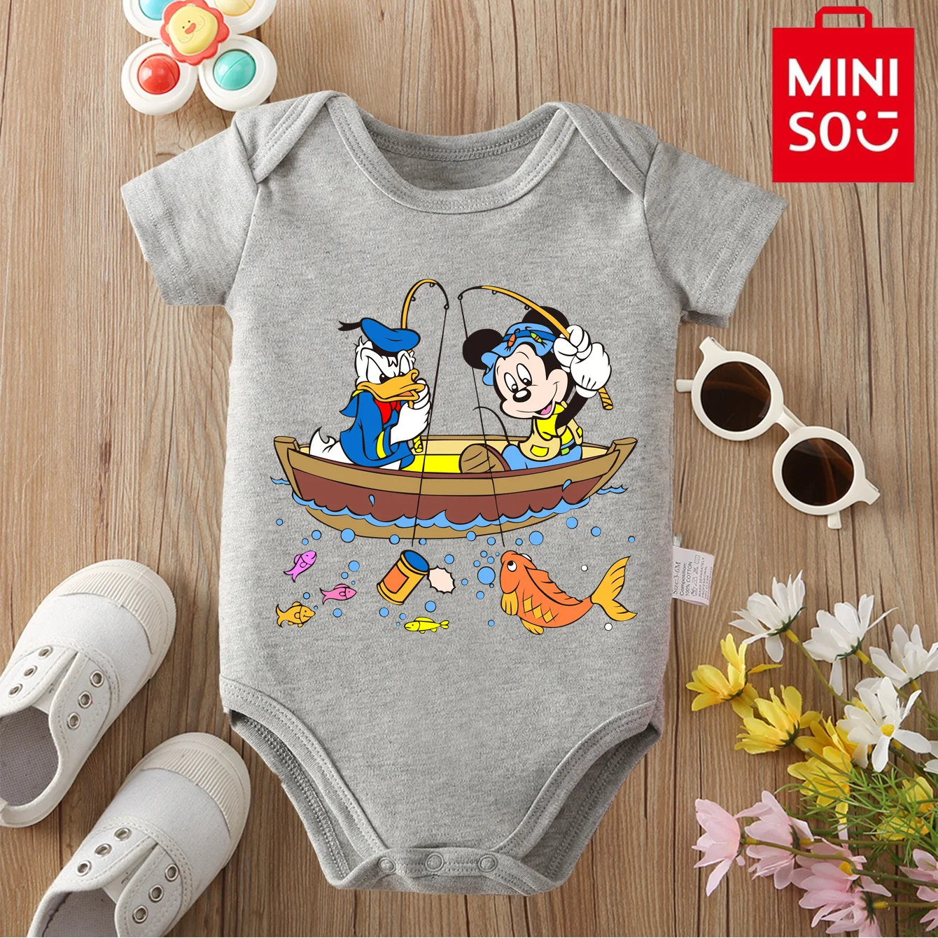

MINISO & Disney Jointly подпись детская одежда из чистого хлопка детский комбинезон боди с милым принтом для новорожденных от 0 до 12 месяцев