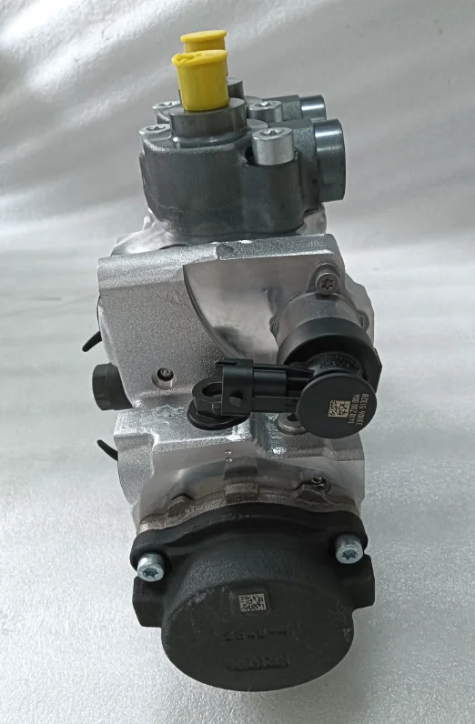 High Quality Diesel Engine Parts Fuel Injection Pump 0445020195 0445020160