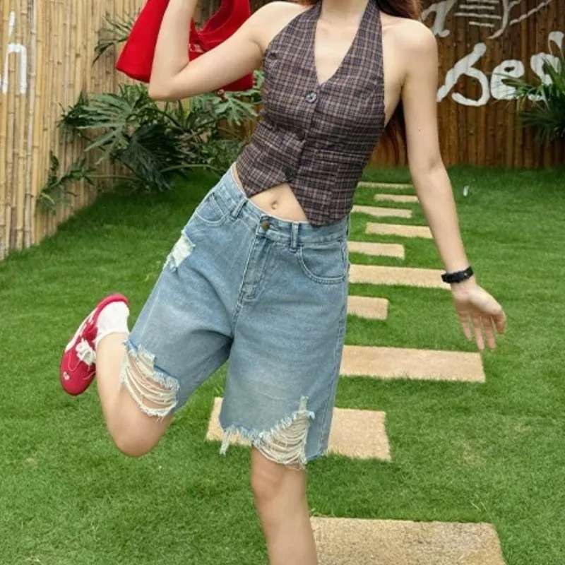 Retro Fashion Popular Light Blue Casual Holiday Ripped Denim Shorts Women's 2026 Summer New Loose Five-point Wide-leg Midi Pants