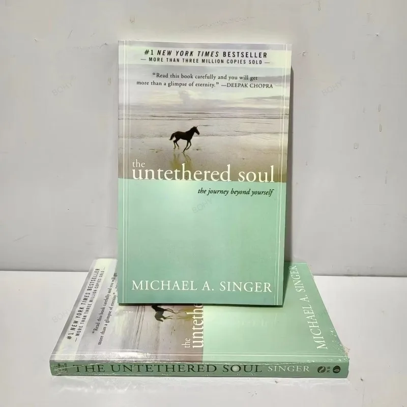 The Untethered Soul di Michael A. Singer The Journey Beyond Yourself Novel #1 New York Times Bestseller libro Paperback