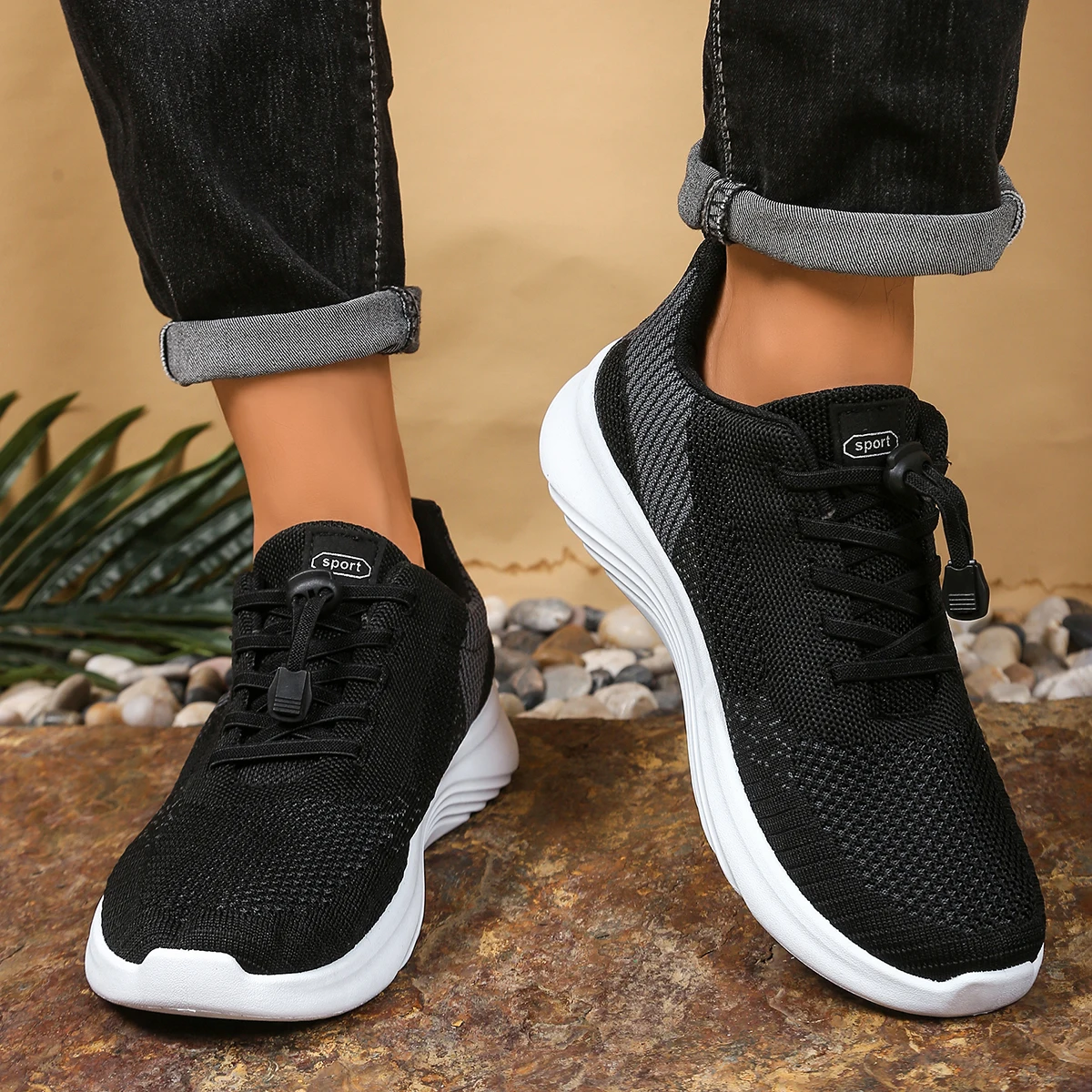 Men's Lightweight Knitted Platform Sports Shoes, Breathable and Casual, Suitable for Walking. Free Shipping.