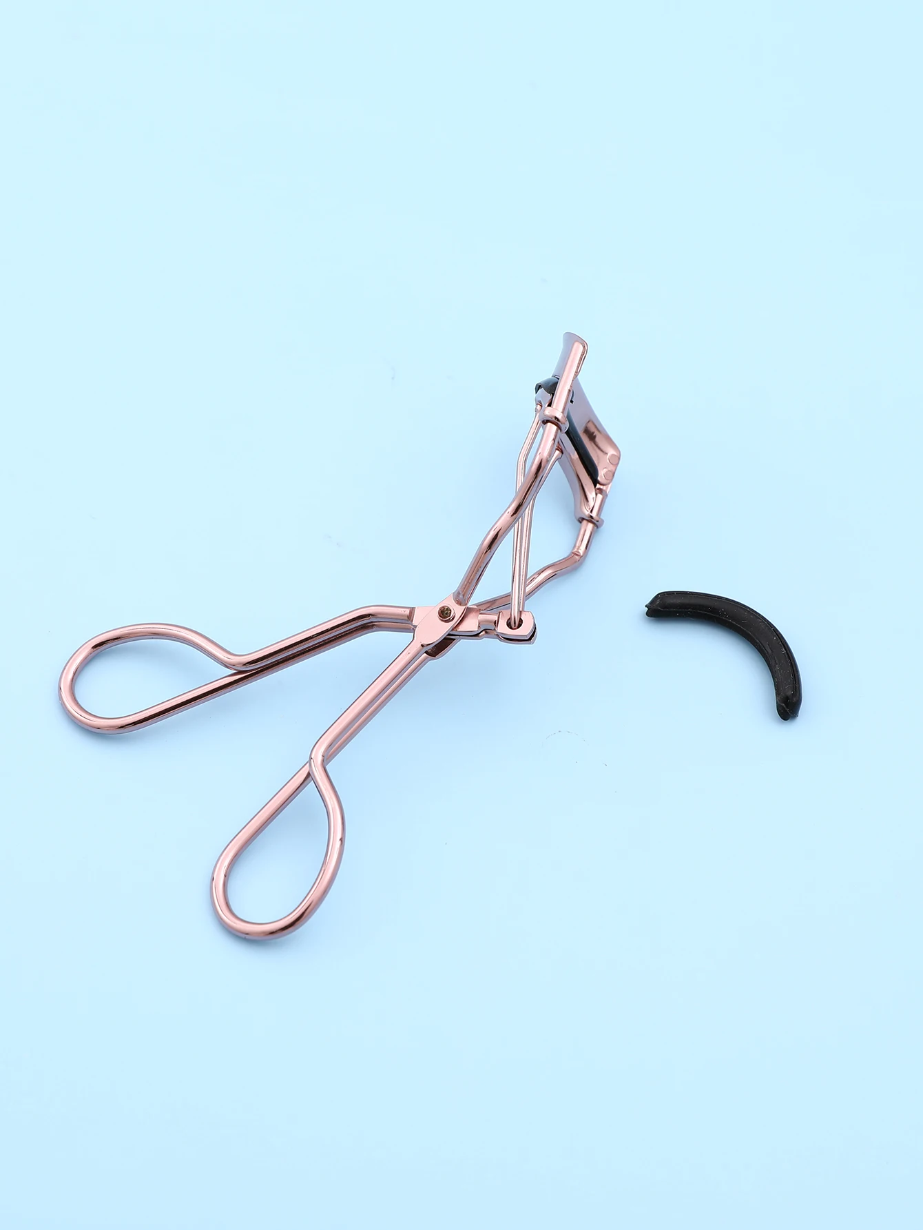 1pc Wild-angle Lash Eyelash Curler with Comfort Grip Makeup Tool, Creates Eye-Opening & Lifted Lashes,With 1 Additional Rubber