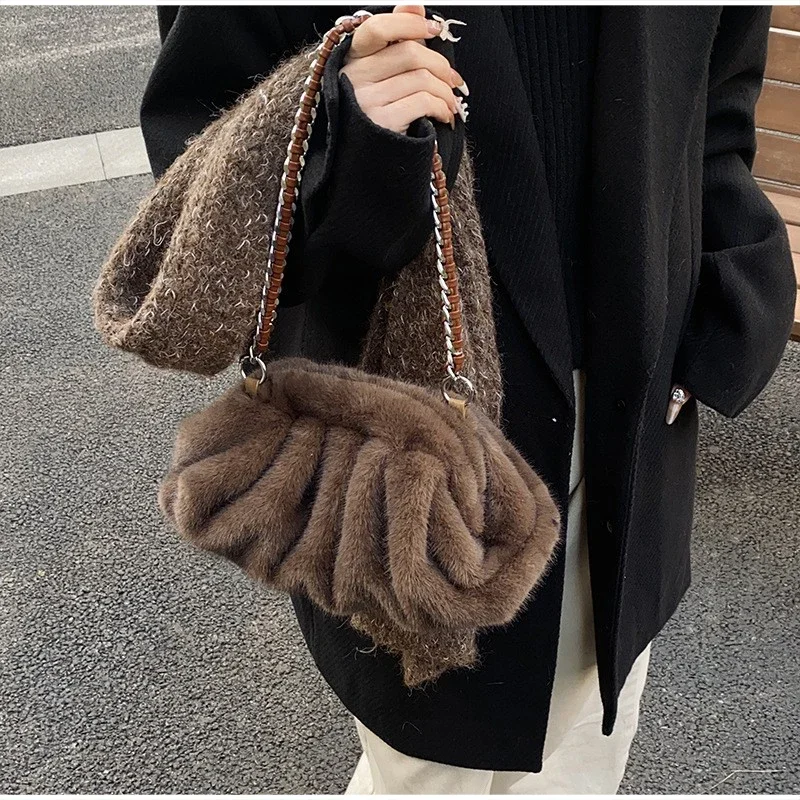 Faux Fur Accordion Cloud Bag Chain Strap Shoulder Handbag Ruched Wrinkle Texture Fluffy Evening Clutch Underarm Purse Chic Bag