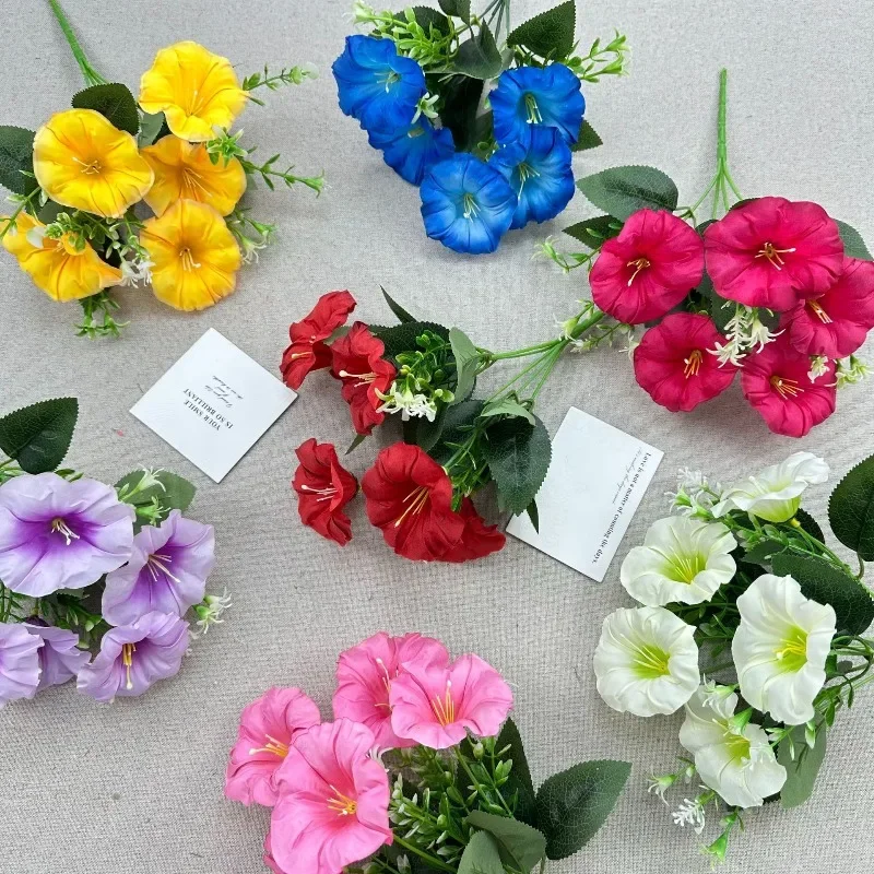 12 Stück Simulationsblumen aus Seide, rote Morgenröte, künstliche Blumen, 5-köpfiger Morgenrötenstrauß, Dekoration für Auditorien – Detail 1