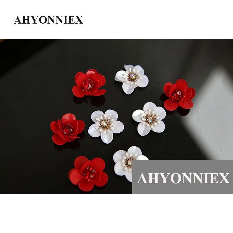 AHYONNIEX 10Pcs/lot Red White Sequins Flowers Patches Beads Patches Sew On Applique Clothes DIY Sweater Shoes Bags Patches