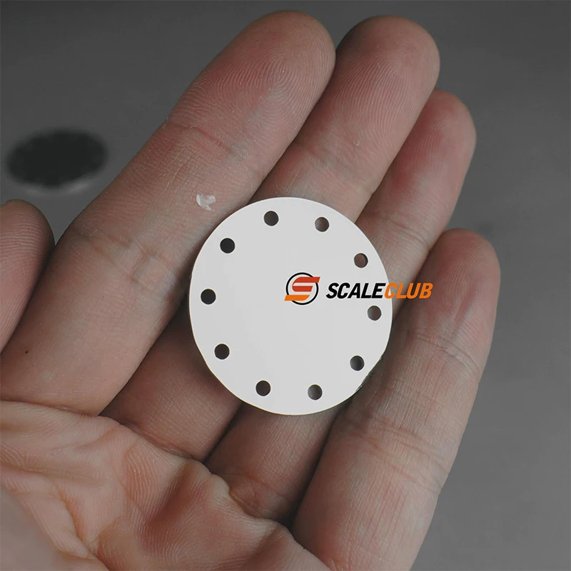 Scaleclub 1/14 trailer truck European style cassette mirror hub cap