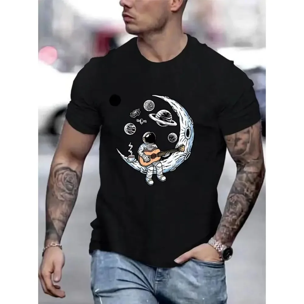 

Anime Astronaut and Moon Flat Print Men's Novel Graphic Design T-Shirt Summer Casual Comfort T-Shirt Men's Clothing Top