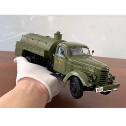 Diecast 1: 24 Scale CA10 Military Six wheeled Heavy Oil Tanker Truck Model Alloy Vehicle Home Finished Simulation Collection Toy