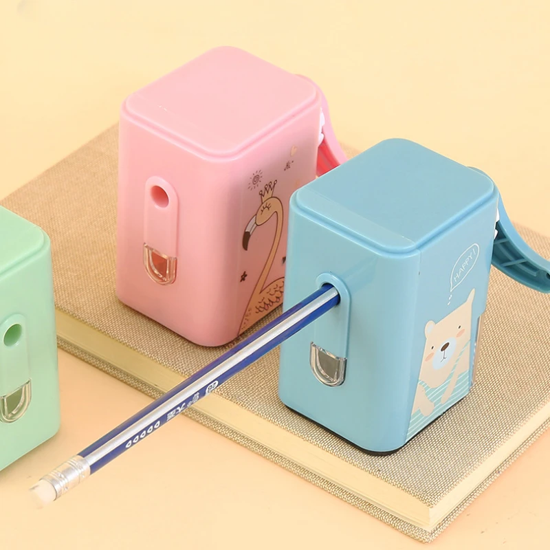 Cartoon Bear Hand-cranked Pencil Sharpener for Elementary School Students Pen Turner Pencil Sharpener Automatic Sharpeners