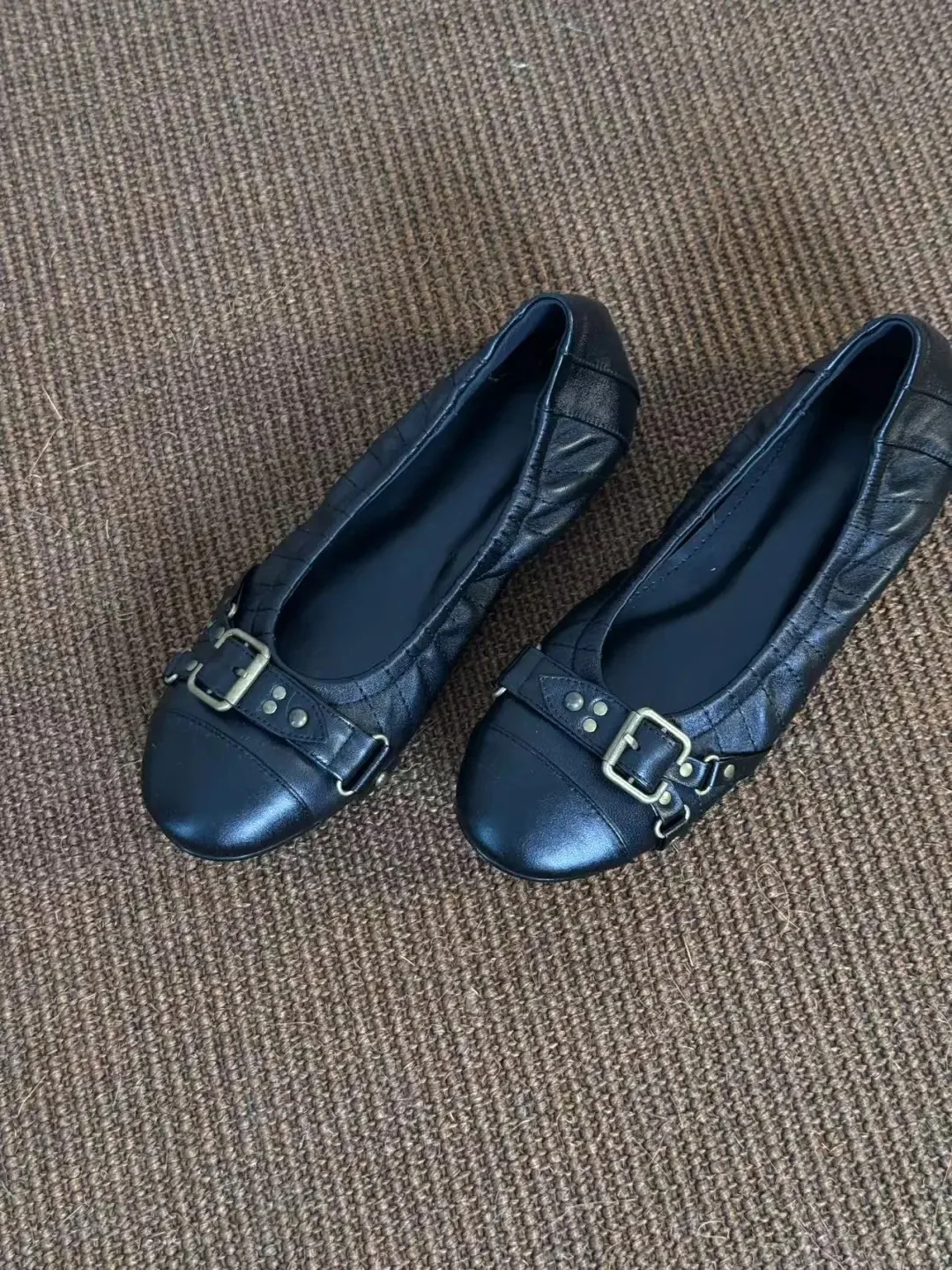 retro-style-rivet-belt-buckle-ballet-flats-women's-slip-on-round-toe-flat-bottom-commute-single-shoes-leather-upgraded