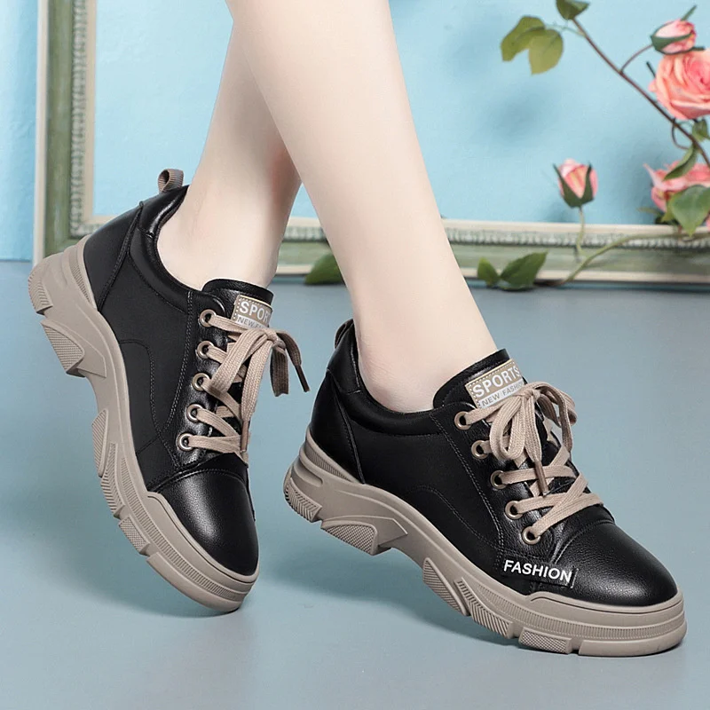 Spring Women Non-slip Soft Leather Sneaker Trekking Footwear New Thick-soled Lace-up Leisure Skateboard Sports Shoes