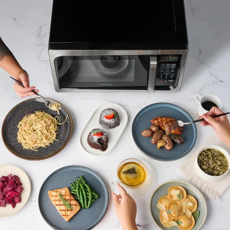 Classic Countertop Microwave 900W with LED Lighting, Child Lock, Easy Clean Interior, 0.9 Cubic Feet, Stainless Steel