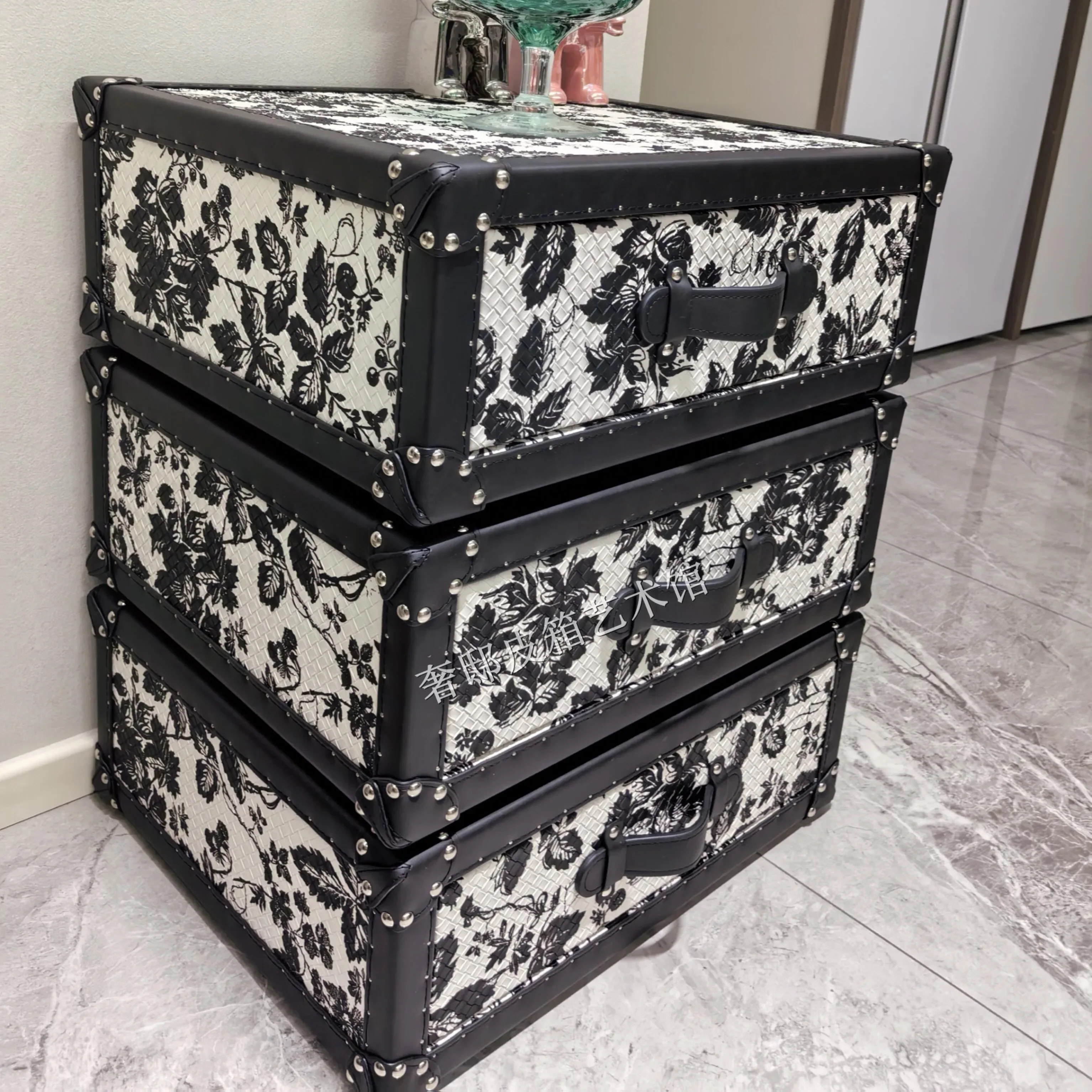 American retro bedside table French multi-function rotating storage leather case coffee table premium sense