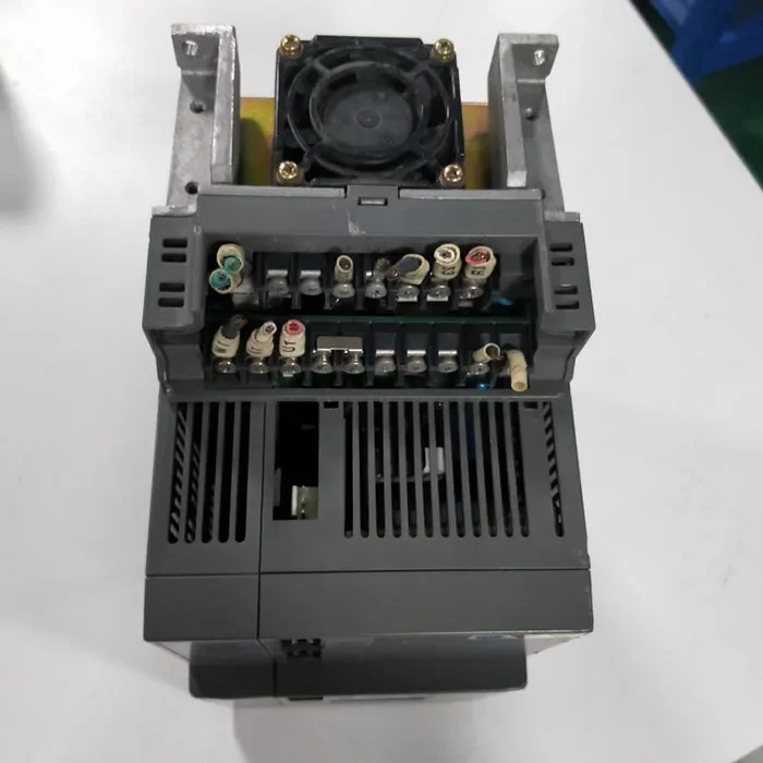 Servo drive VLAST-070P3V-XX