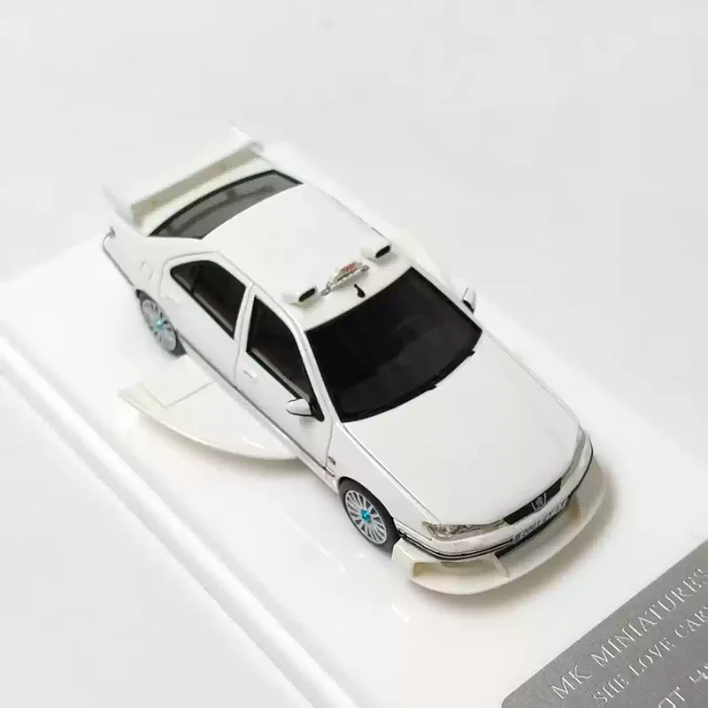 1:64 Scale Peugeot 406 Taxi Resin Simulation Car Model Collection
