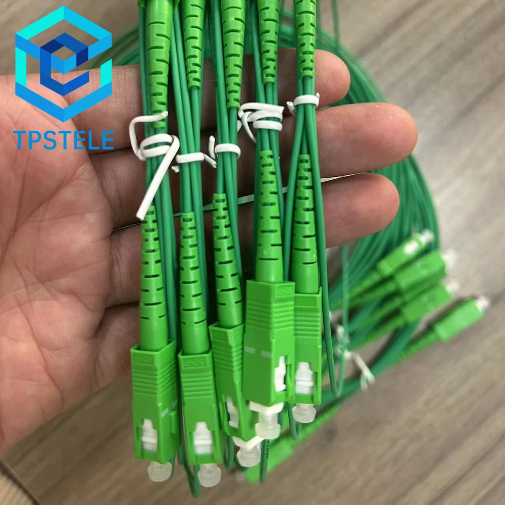 IL≥0.3dB SC APC سلك تصحيح الألياف البصرية وضع واحد G657A2 Simplex 1.6 مم 3.5 متر LSZH أخضر ضمان 10 سنوات