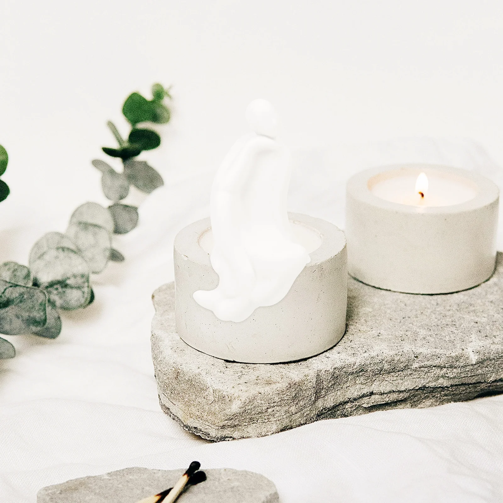 

1Pcs Ceramic Buddha Statue Realistic Zen Style Home Office Desktop Decoration Meditation Sculpture House Porch Decor