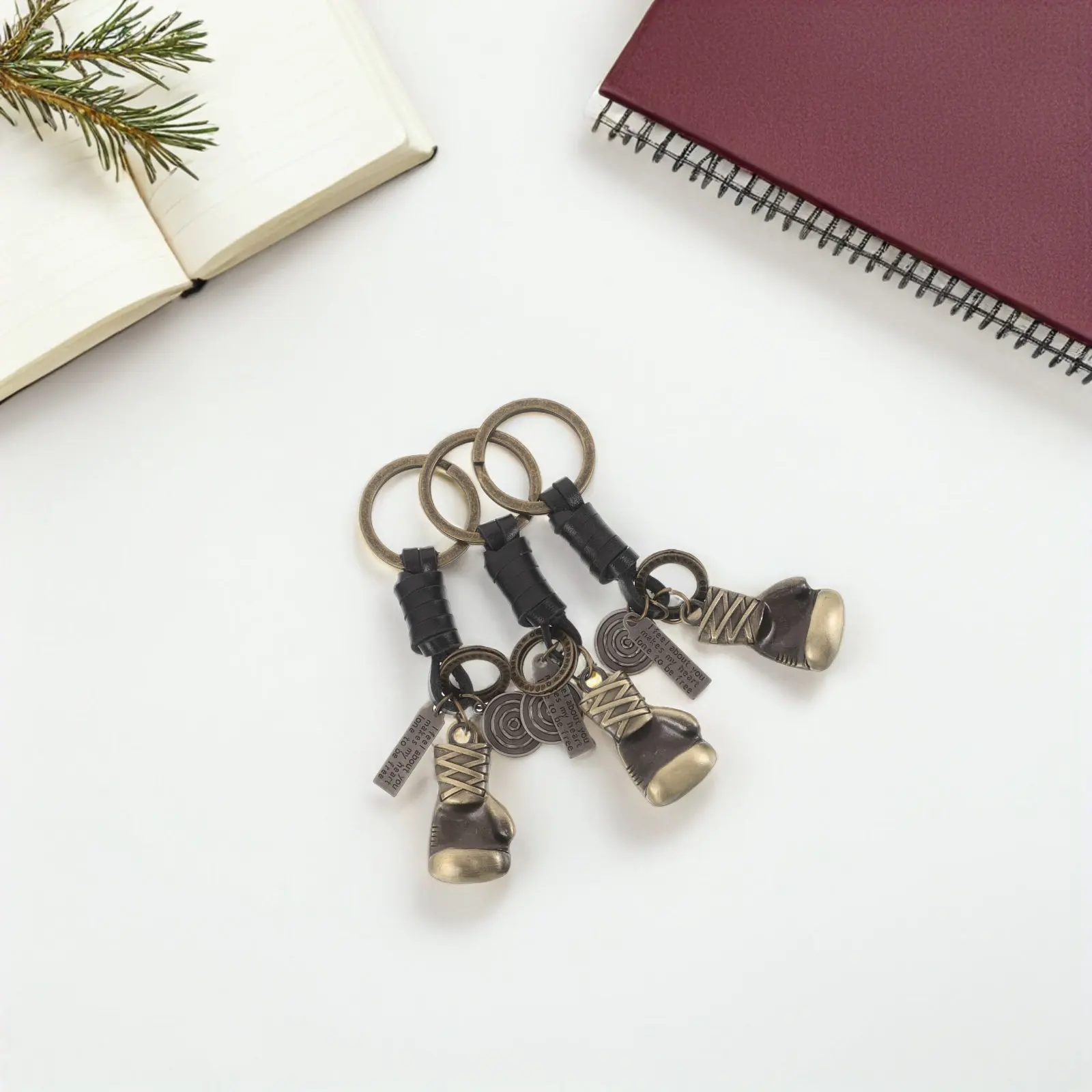 4Pcs Tiny Boxing Gloves Keychain Boxing Glove Pendant Keyring for Bag Ornaments Car Interior Keychain Accessories Men Women
