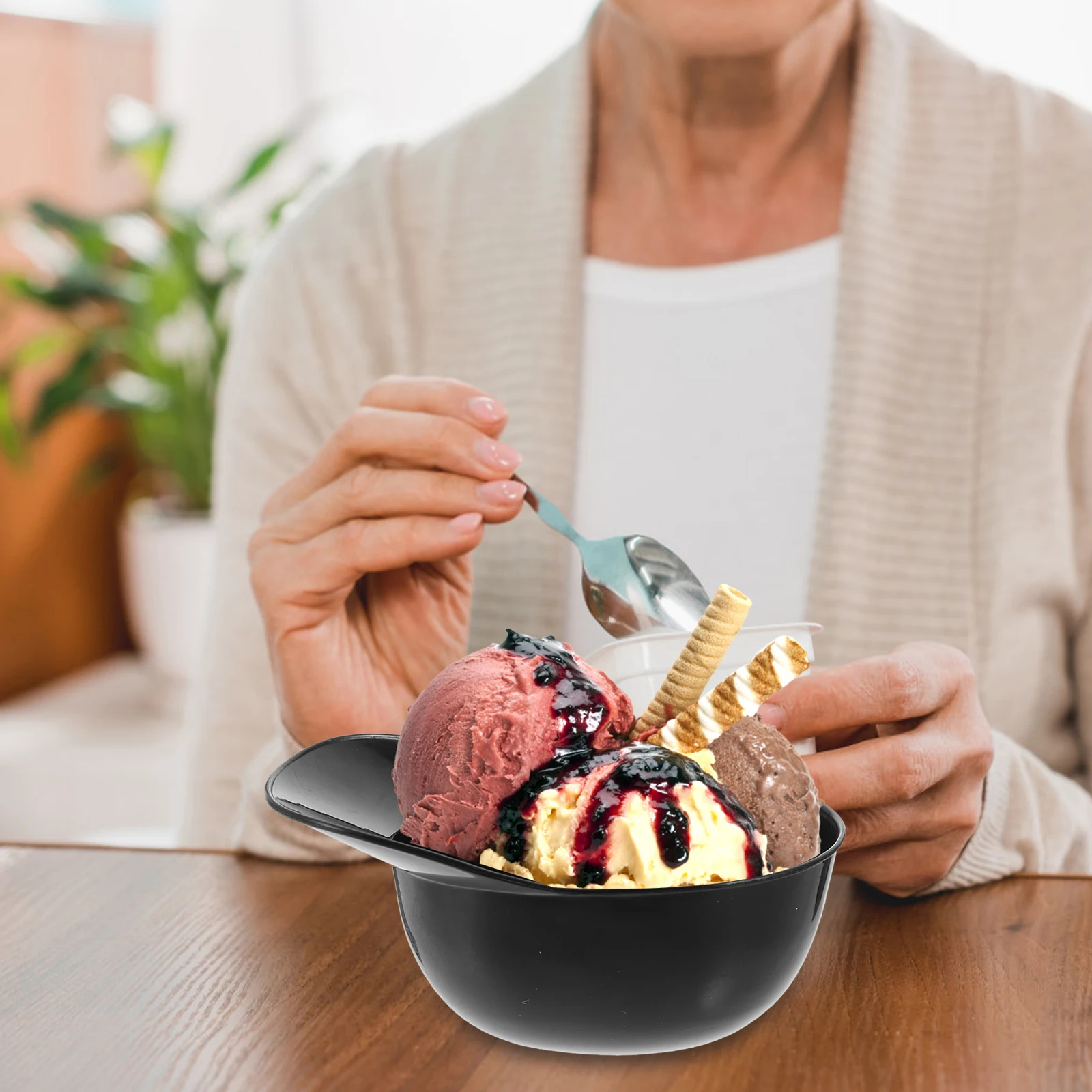 

4pcs Ice Cream Bowl Dessert Bowls Plastic Resin Creative Shape Lightweight Reusable Kitchen Utensil Food Container For Fruits