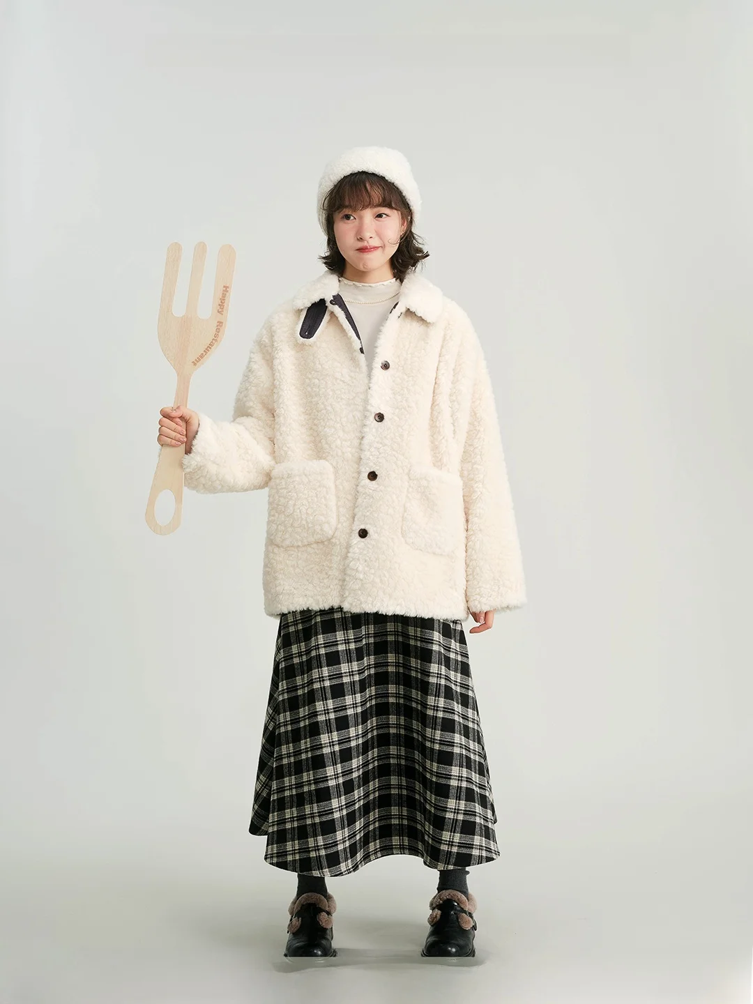 

GOOZA Women's Thiened Lamb Fur Jaet Winter Plaid Splicing Warm Coat Vintage Sle Long Sve Button Closure