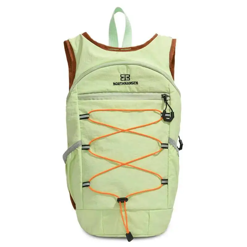 حقيبة ظهر خفيفة الوزن قابلة للطي للسفر والمشي لمسافات طويلة في الهواء الطلق وأشرطة كتف قابلة للتعديل للرجال والنساء حقائب ظهر للسفر خفيفة الوزن