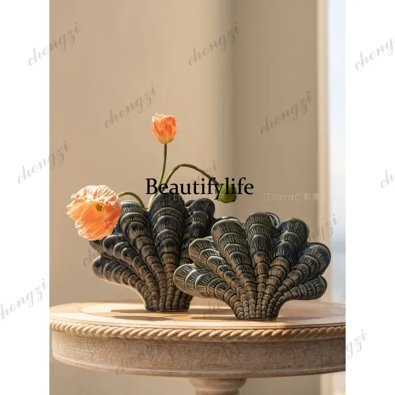 A4567French medieval flower ware retro kiln change blue shell vase model room decoration ornament