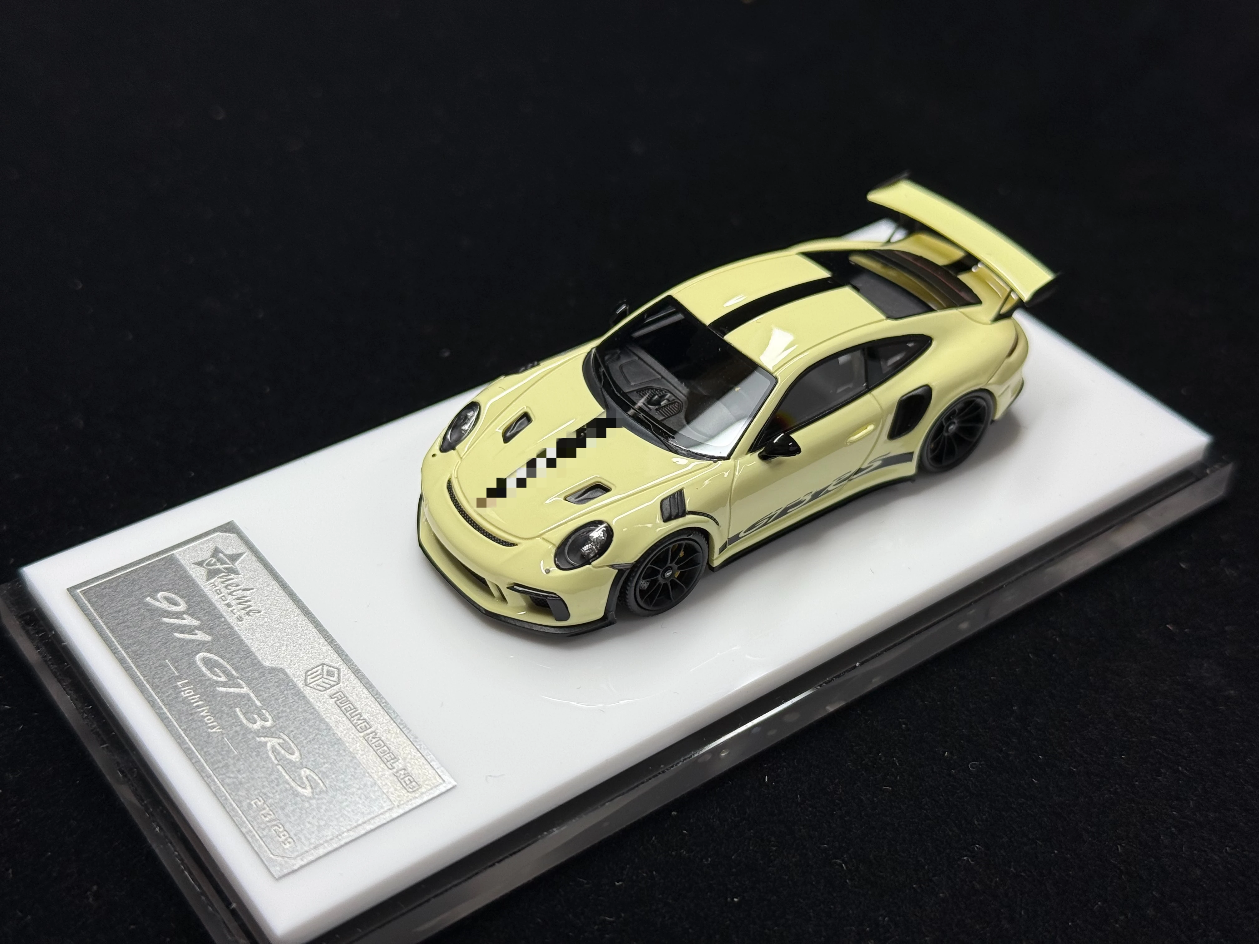 

Fuelme 1:64 GT3 RS 911.2 Warm Yellow series new limited edition resin model decorated children's gifts