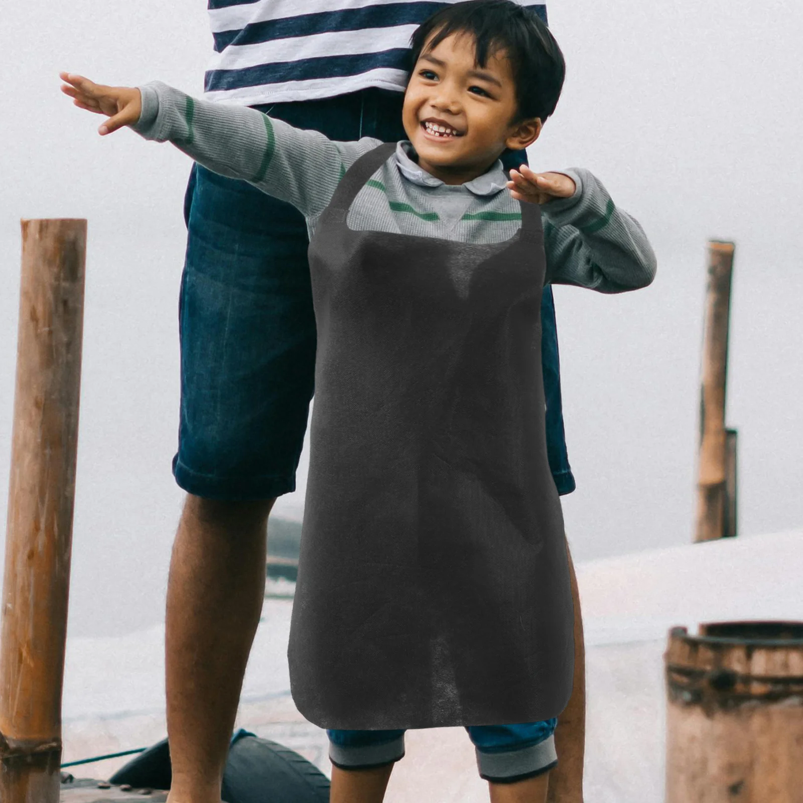 

11 Pcs BBQ Apron Disposable Non-woven Thickened Waterproof Sleeveless Kitchen Workshop Adults Painting Cloth Resistant Easy Wear
