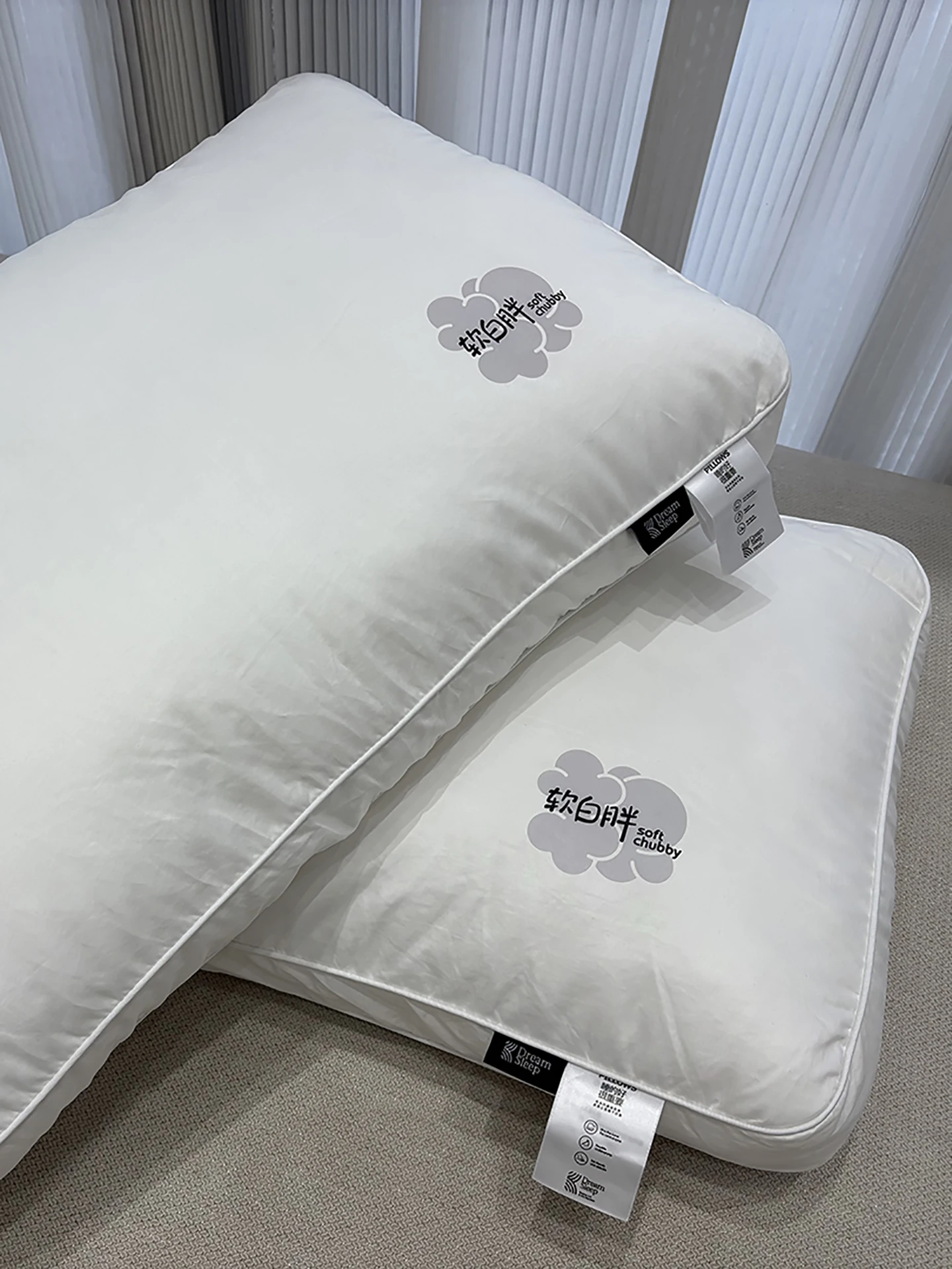 

Ультрамягкая комфортная подушка-валик премиум-класса для взрослых, для поддержки шеи, для сна, для домашнего использования, длинная прямоугольная, из полиэфирного волокна