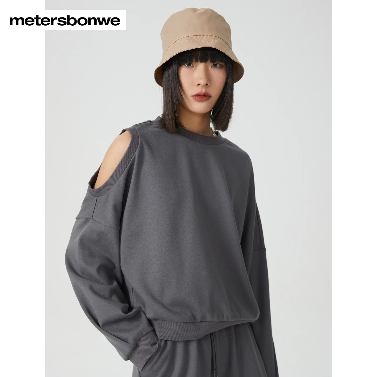 Metersbonwe-Camisola deslaxada feminina fora do ombro, pulôver monocromático de algodão, tops casuais de alta qualidade, primavera, outono