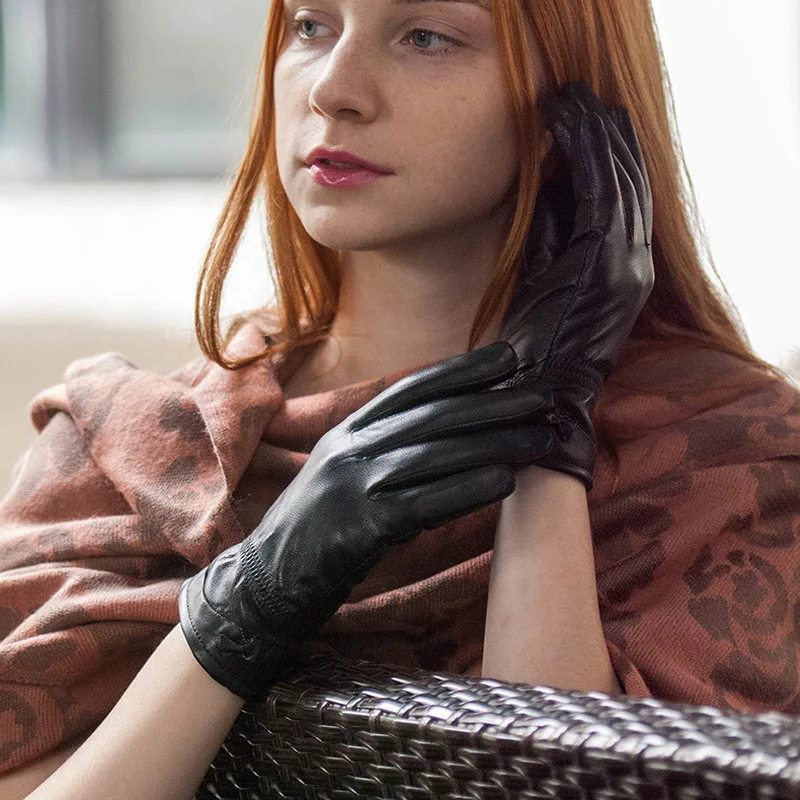 Women's Handmade Bowknot Leather-Like Fashion Gloves, Winter Warm and Thickened
