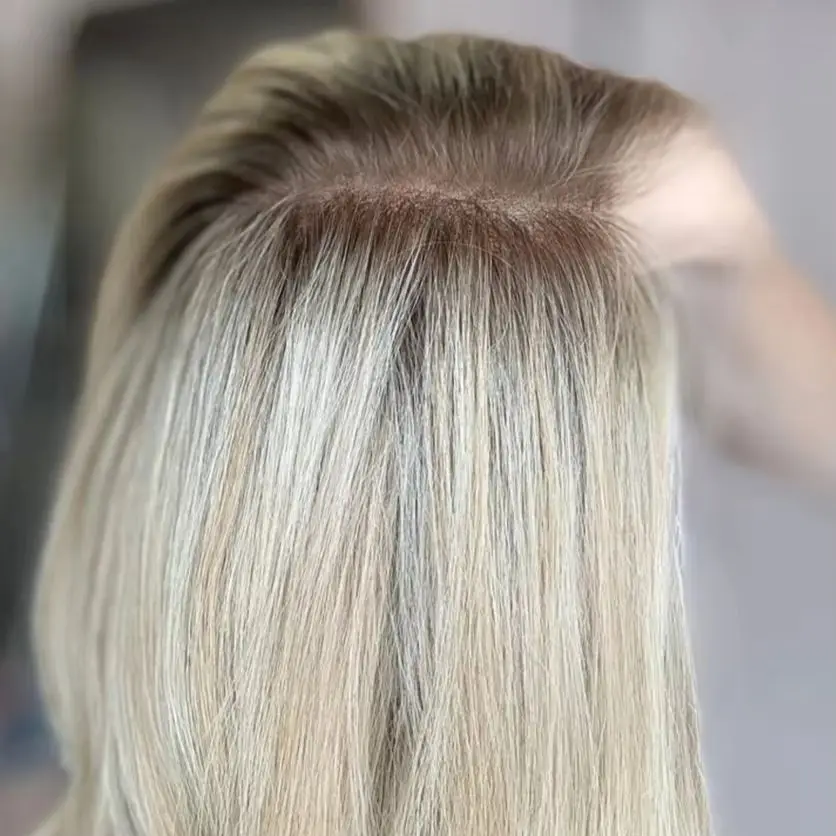 warm-golden-blonde-short-wavy-bob-wig-synthetic-wig-hd-lace-frontal-wig-12-inch-high-heat-fibre-dark-roots-realistic-hairline