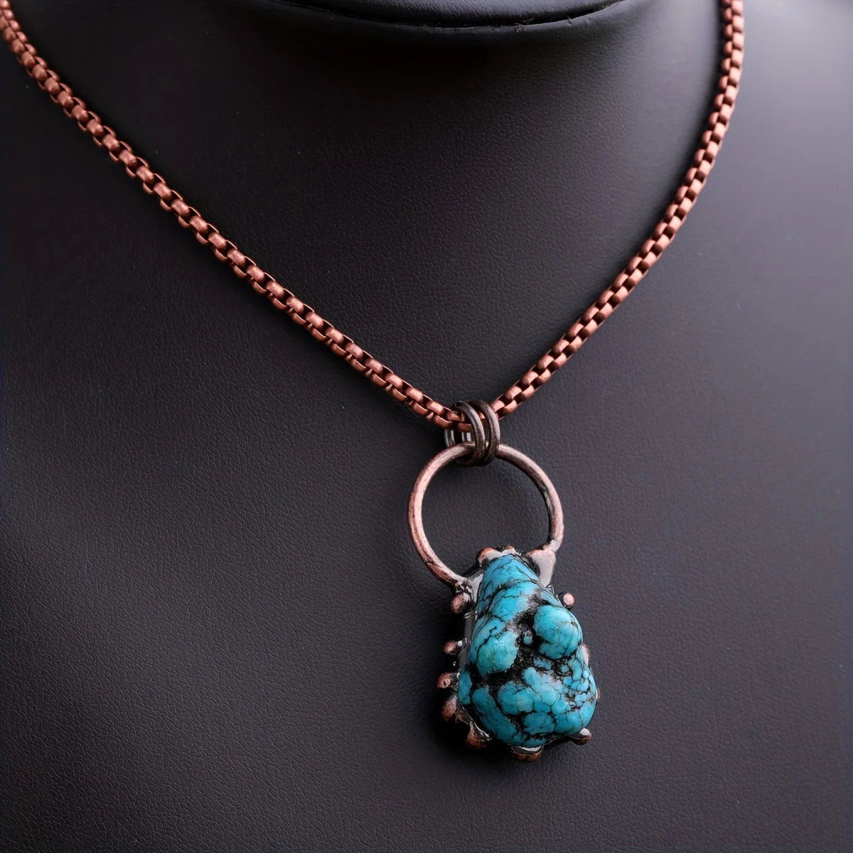 YEEVAA 1PC Irregular Turquoise Natural Stone Necklace Punk Style Pendant, Spirit Necklace Gift (With Original Chain)