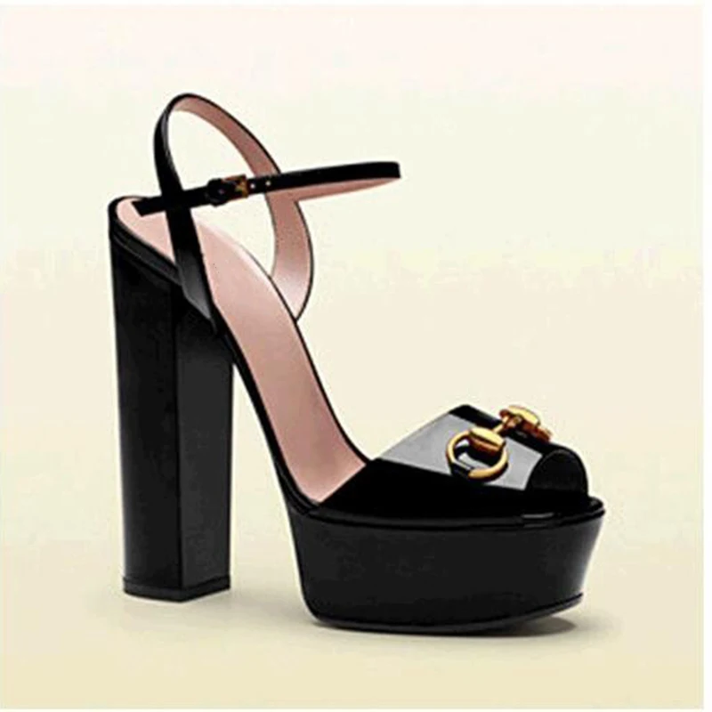 Sandalias de plataforma para mujer, zapatos de vestir de tacón alto grueso, de charol negro, con correa en el tobillo, talla grande, para verano,