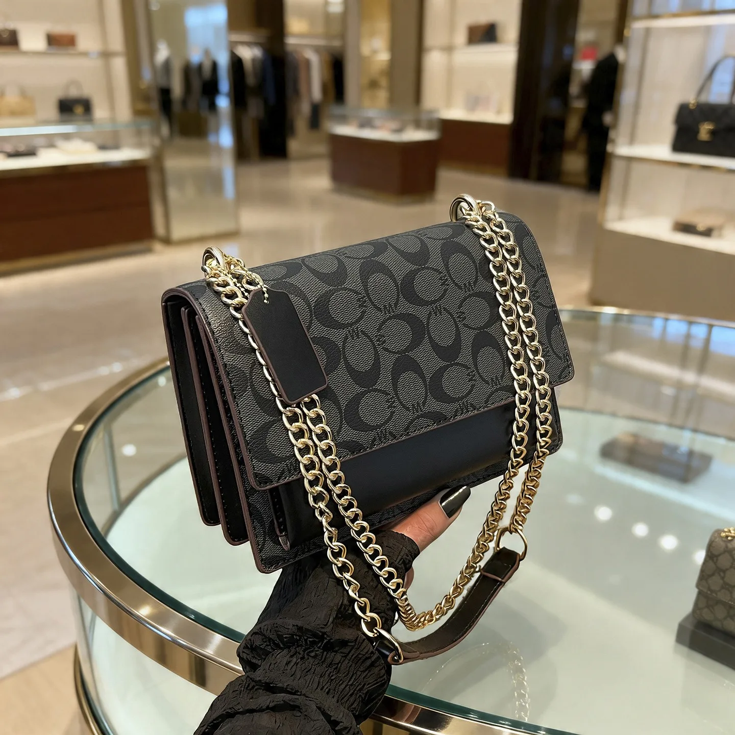 sac-carre-minimaliste-contrastant-de-luxe-sac-bandouliere-haut-de-gamme-petit-sac-a-main-portable-sac-a-l'epaule-elegant-pour-femme
